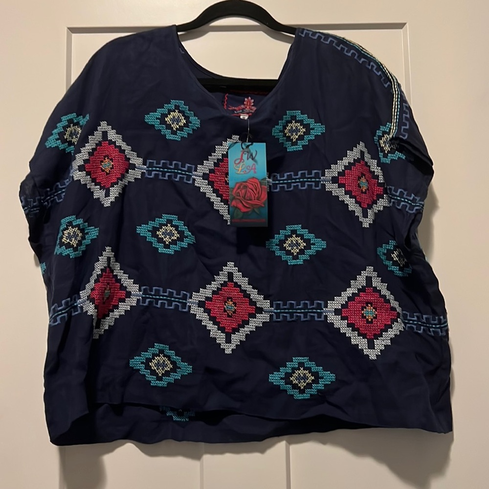 Johnny Was embroidered top Size Small